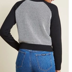 ModCloth Sweater Women’s Medium
